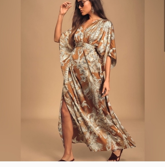 Lulus Dresses & Skirts - LULUS TAKE A HOLIDAY TAN TROPICAL PRINT MAXI DRESS SZE SMALL